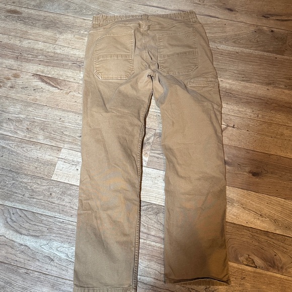 Men's Ridgecut Tan Pants. - Picture 5 of 8